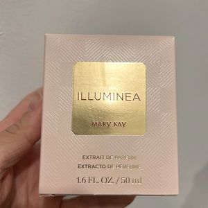 Illuminea 1.6oz Luxury Perfume by Mary Kay